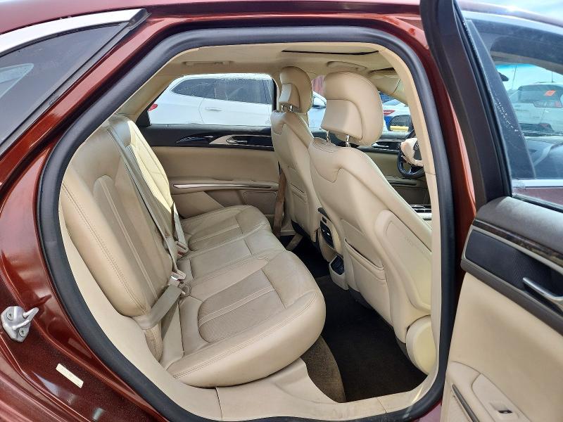 2016 Lincoln Townhouse MKZ