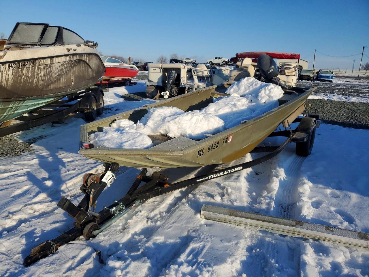 2011 Tracker Boat