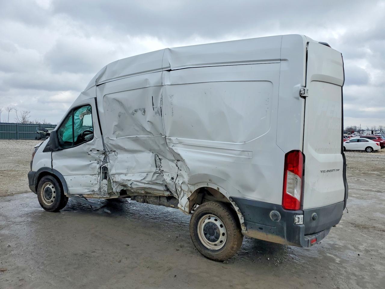 2022 Ford Transit T-250
