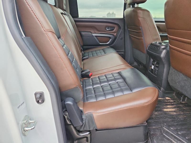 2016 Nissan Titan XD SL