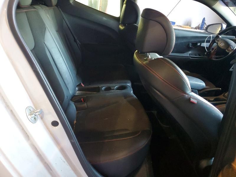 2020 Hyundai Veloster Turbo