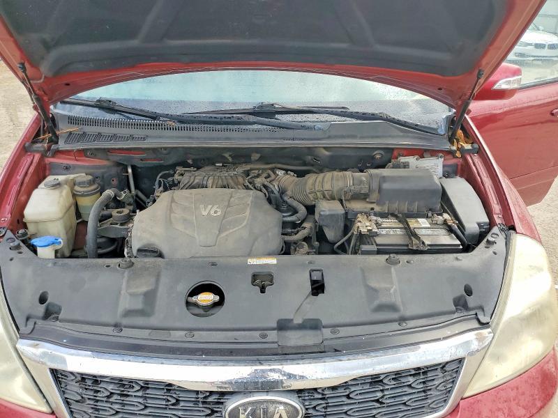 2012 KIA Sedona lx
