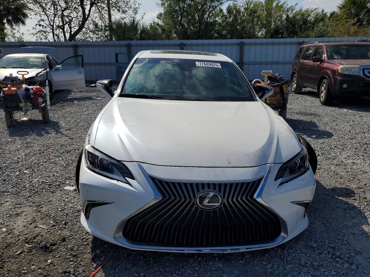2021 Lexus Es 350 Base