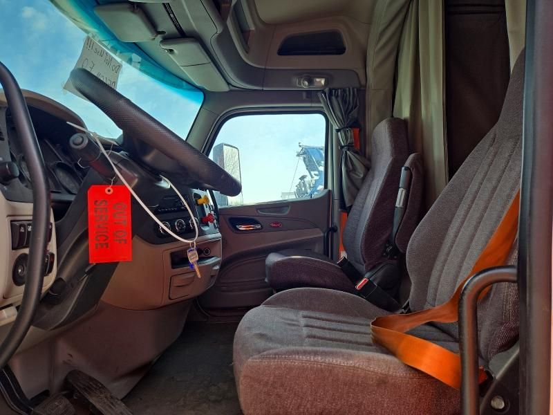 2019 Pntw 579-Semi Truck