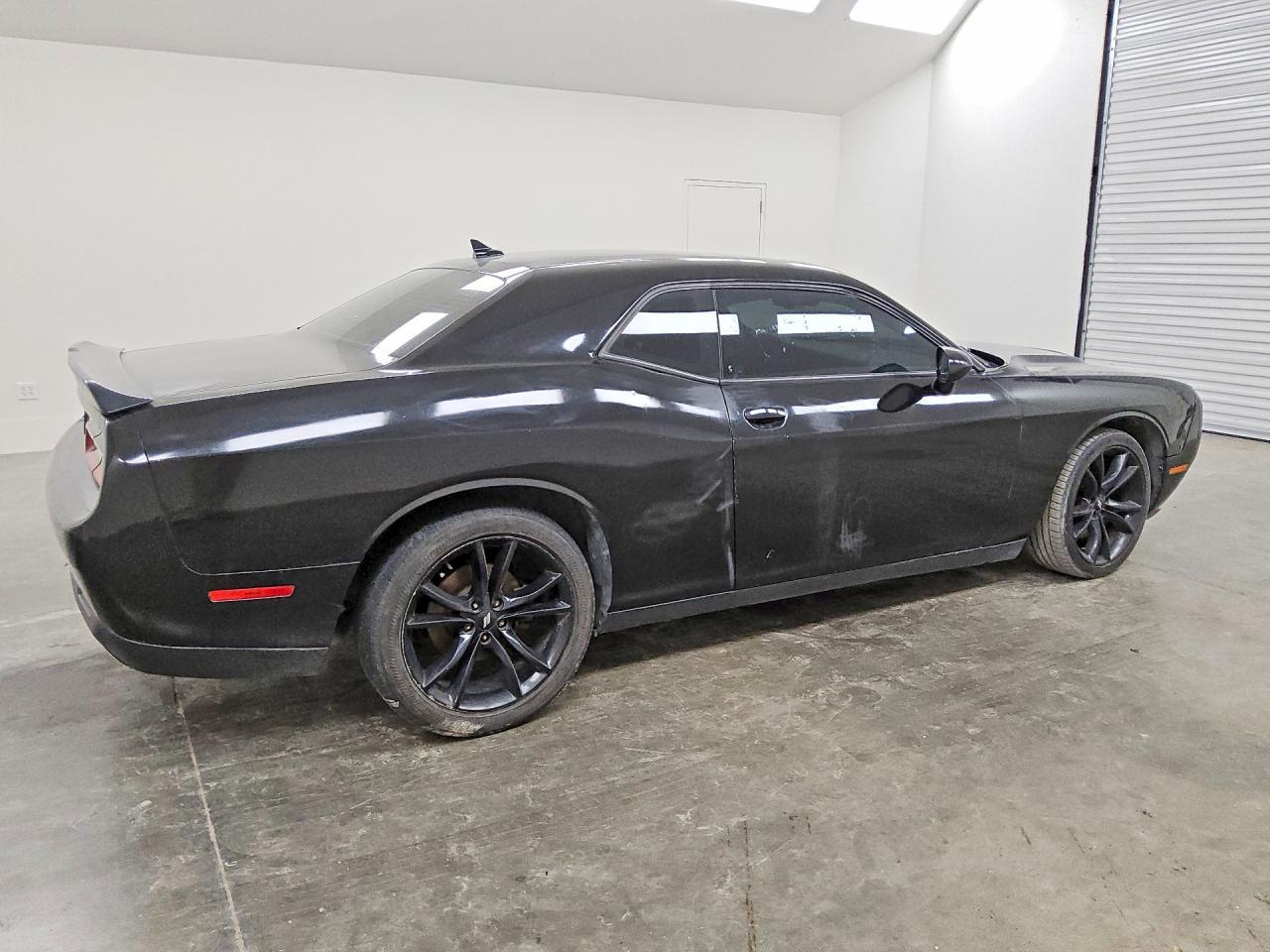 2017 Dodge Challenger sxt