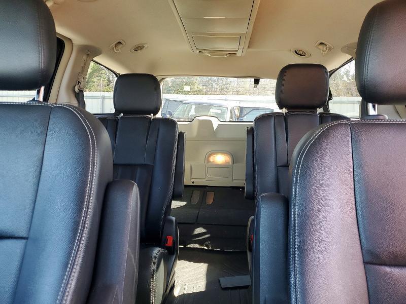 2016 Chrysler Town & Country Touring