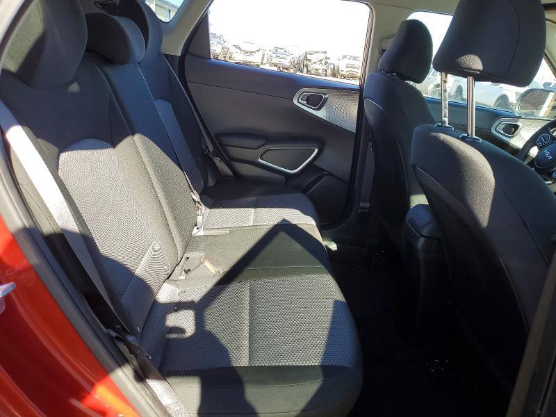 2024 KIA Soul LX, s