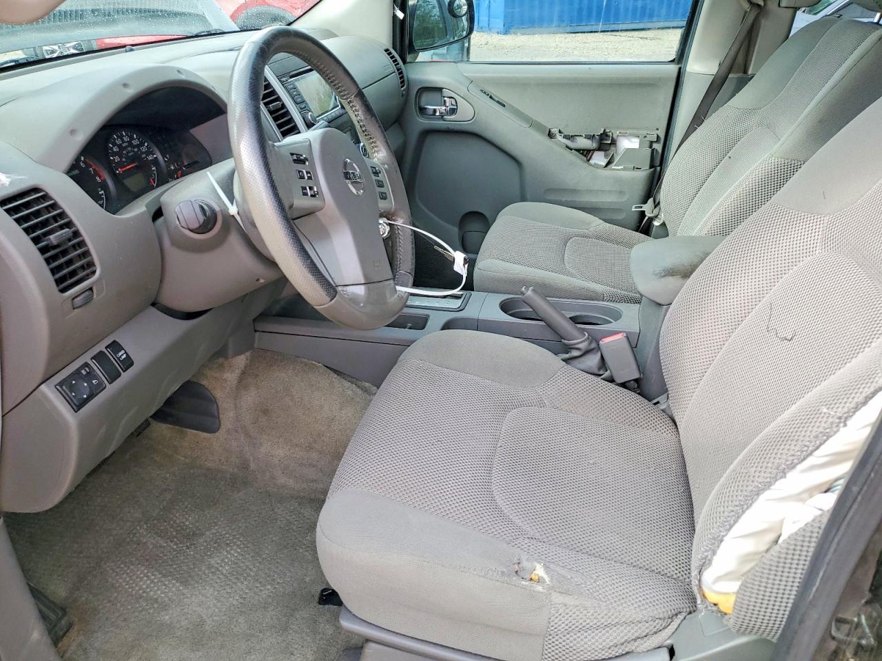 2016 Nissan Frontier SV