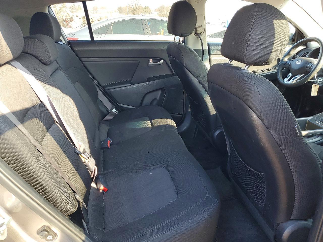 2012 KIA Sportage lx