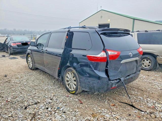 2017 Toyota Sienna xle