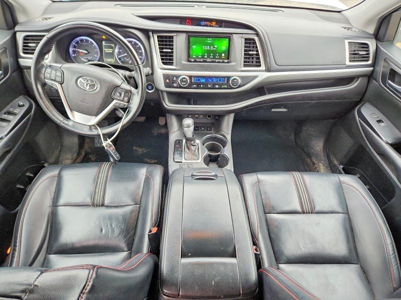 2019 Toyota Highlander se