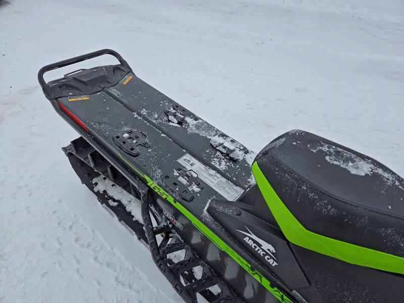 2025 Arctic Cat M8