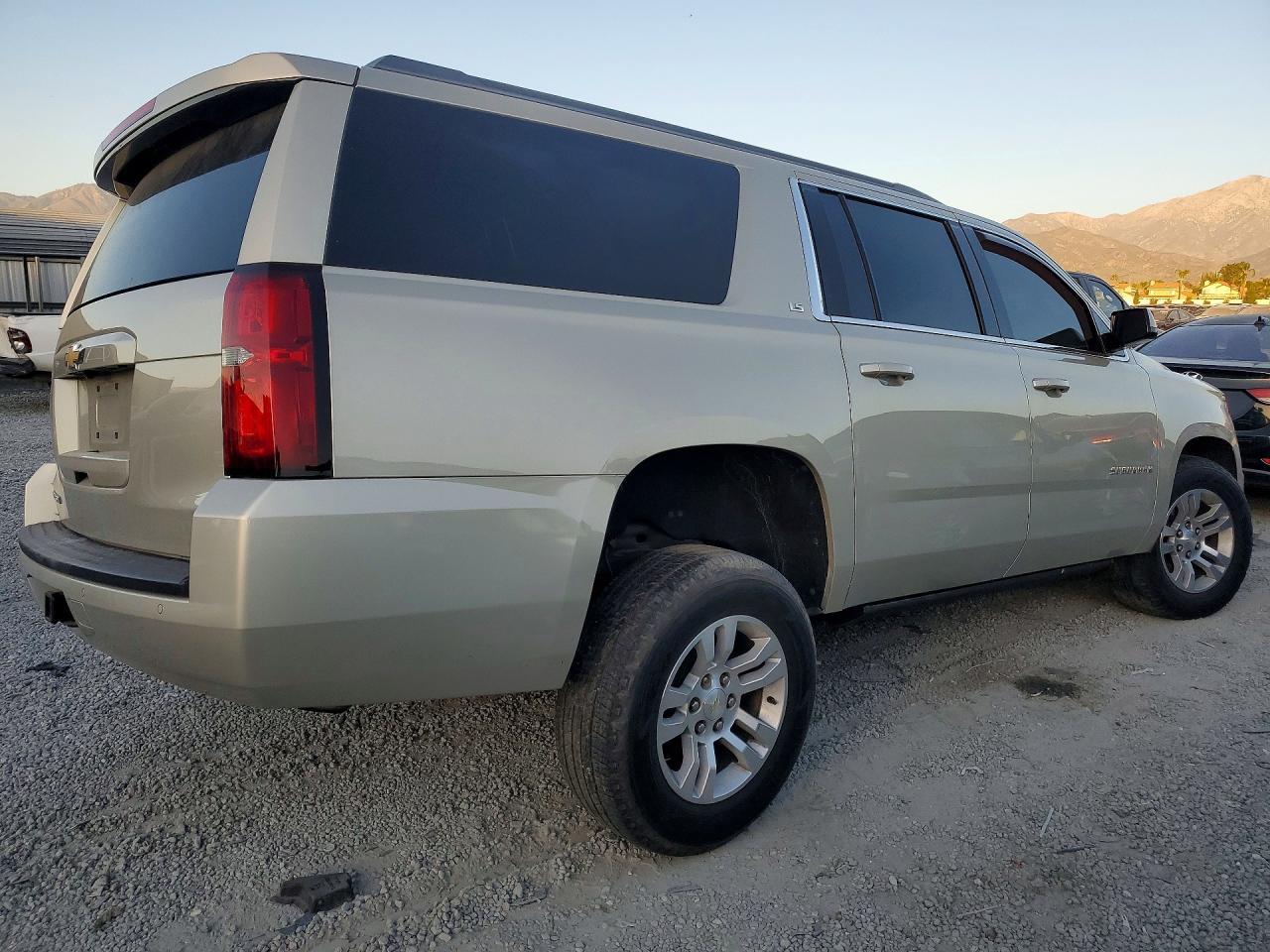 2016 Chevrolet Suburban C1500 ls