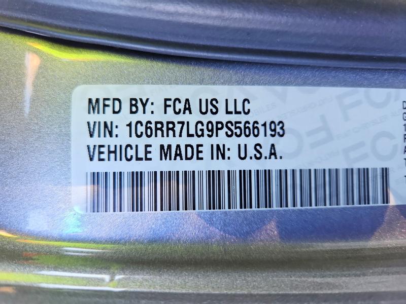 2023 Dodge Ram 1500 Classic slt