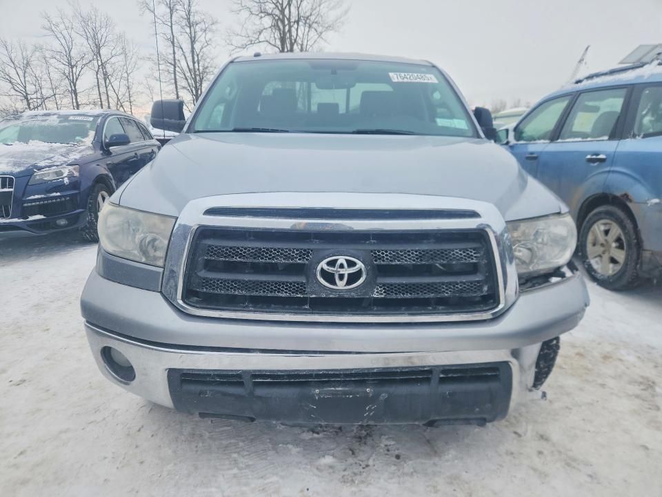 2013 Toyota Tundra Double cab SR5