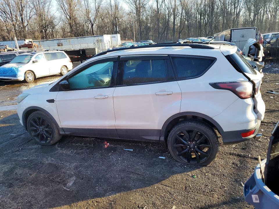 2017 Ford Escape se