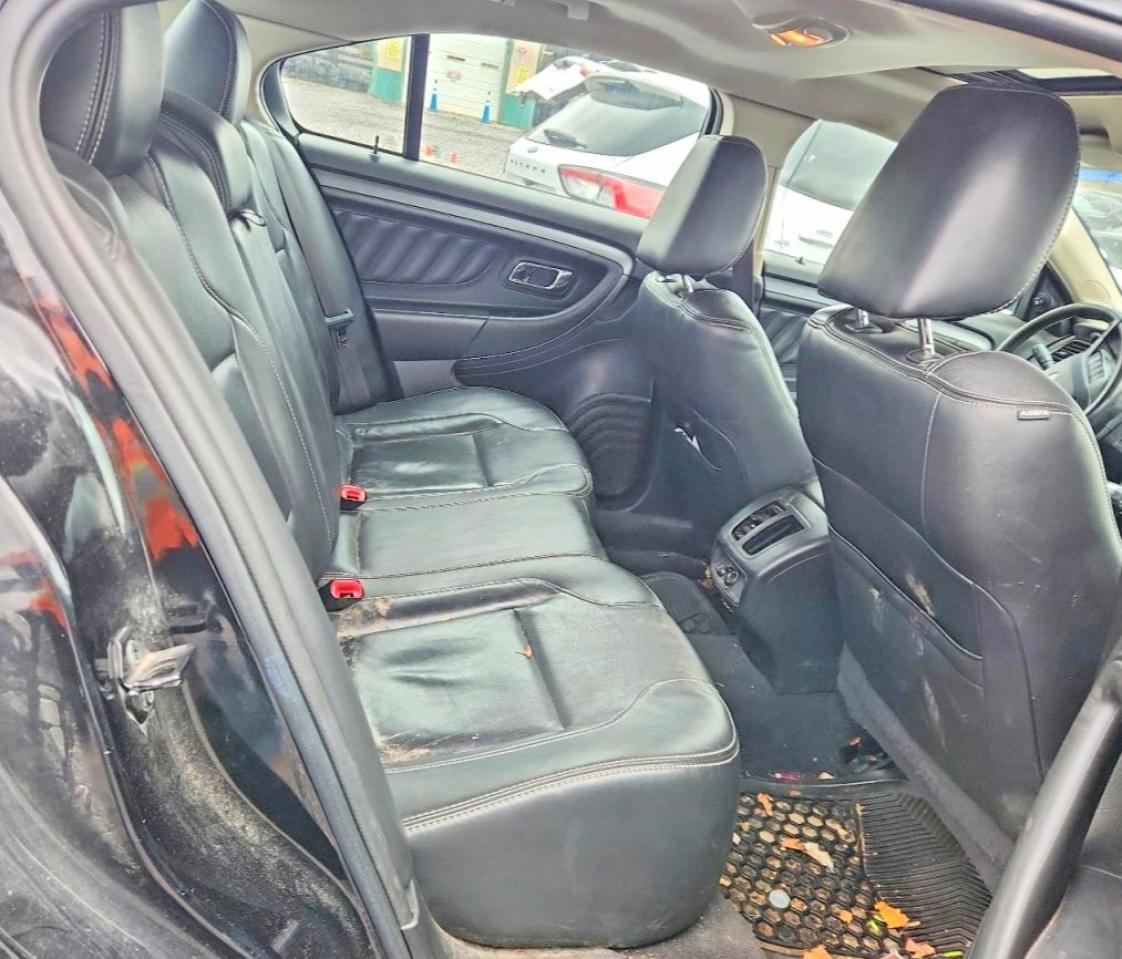 2010 Ford Taurus sel