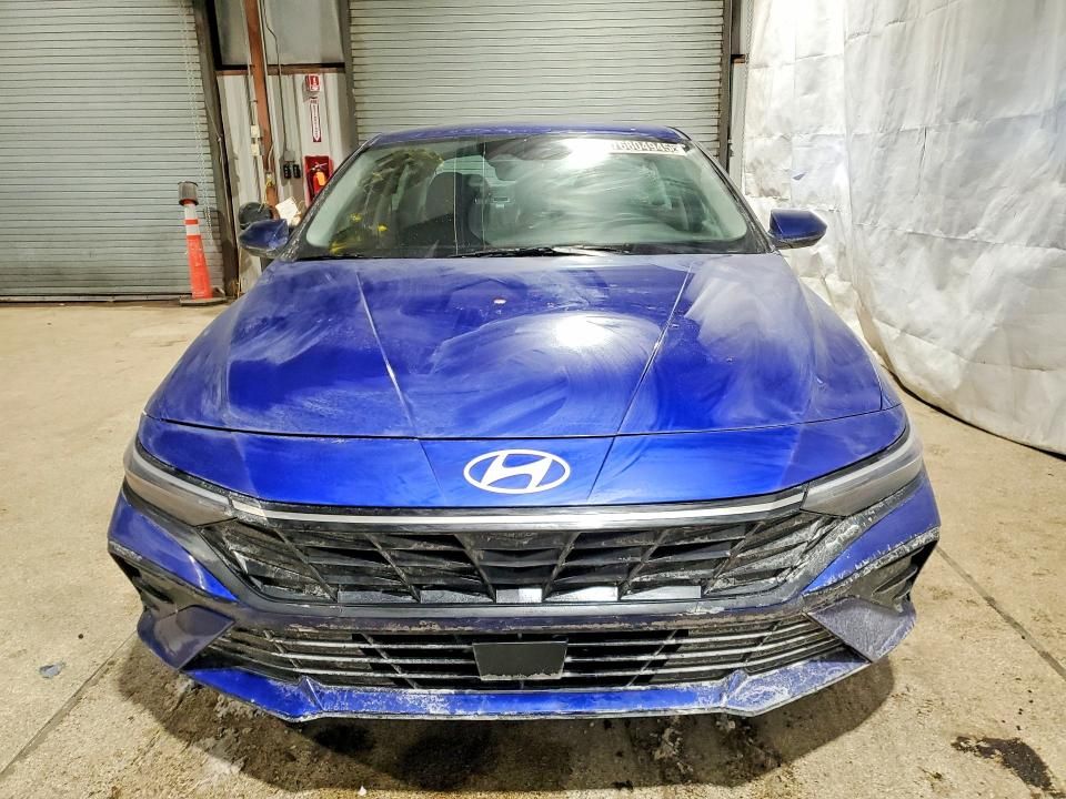 2025 Hyundai Elantra sel