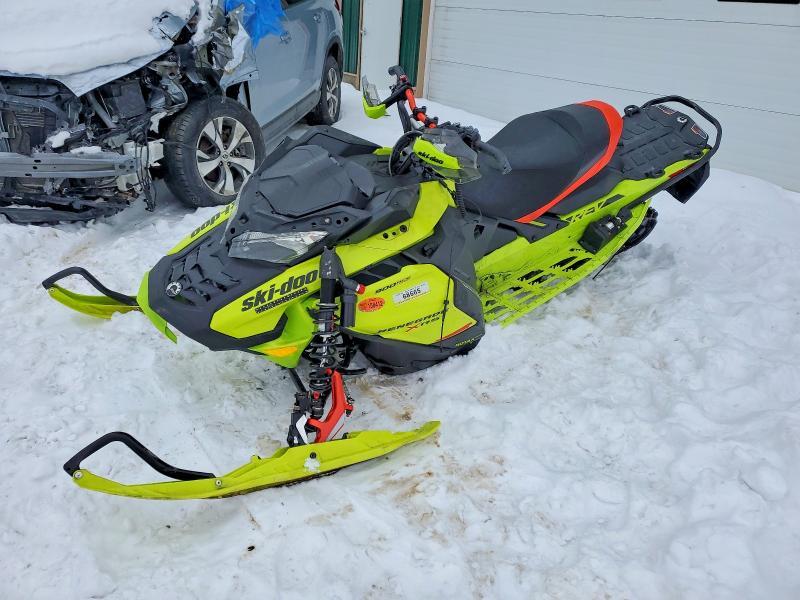 2020 Skidoo Summit X85