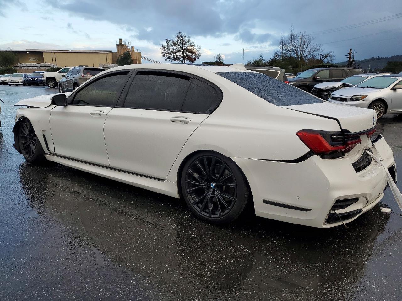 2020 BMW 740 i