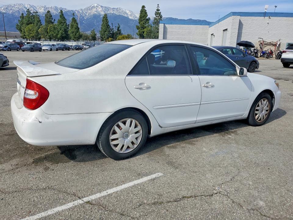 2003 Toyota Camry le