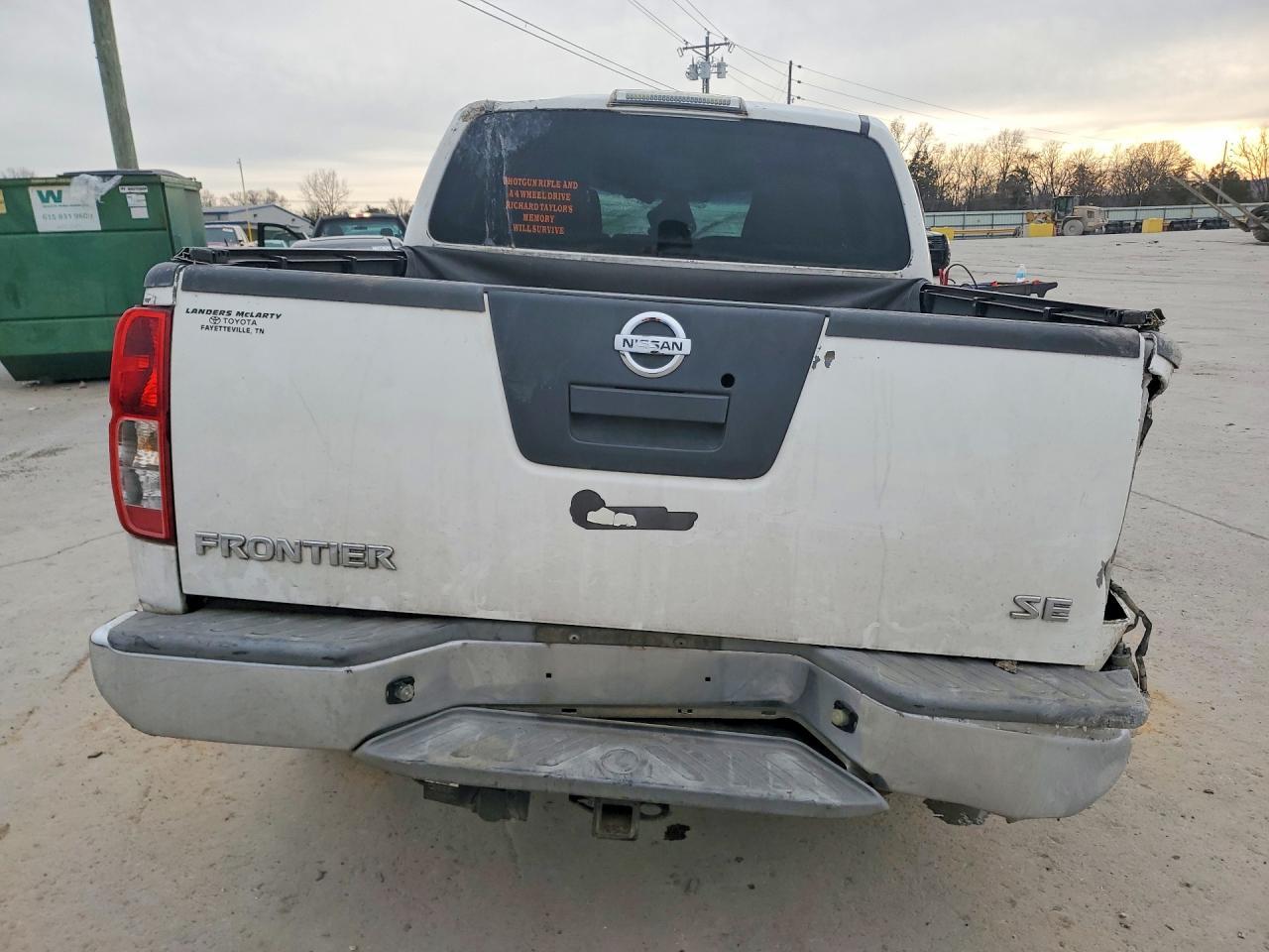 2009 Nissan Frontier SE V6
