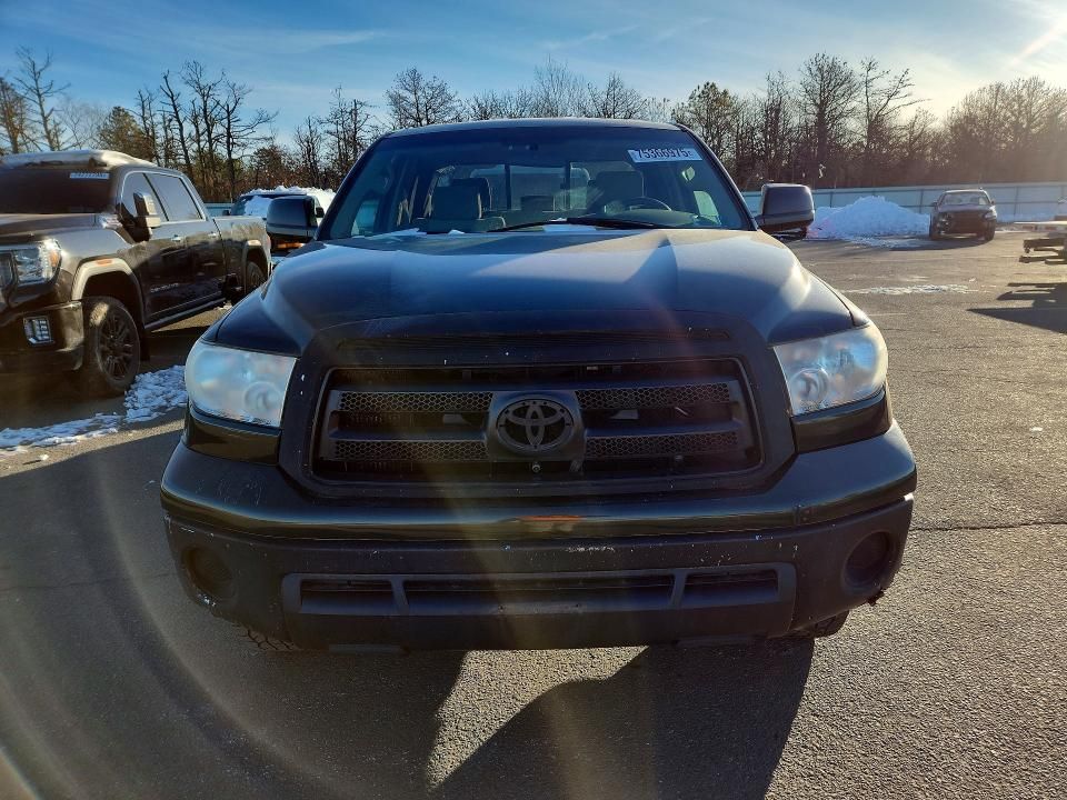 2010 Toyota Tundra Double cab SR5