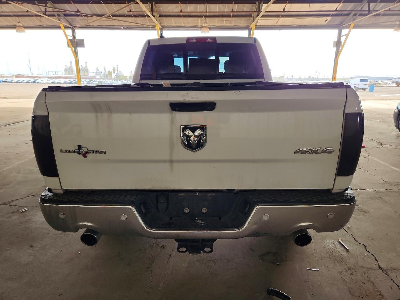 2015 Dodge RAM 1500 SLT