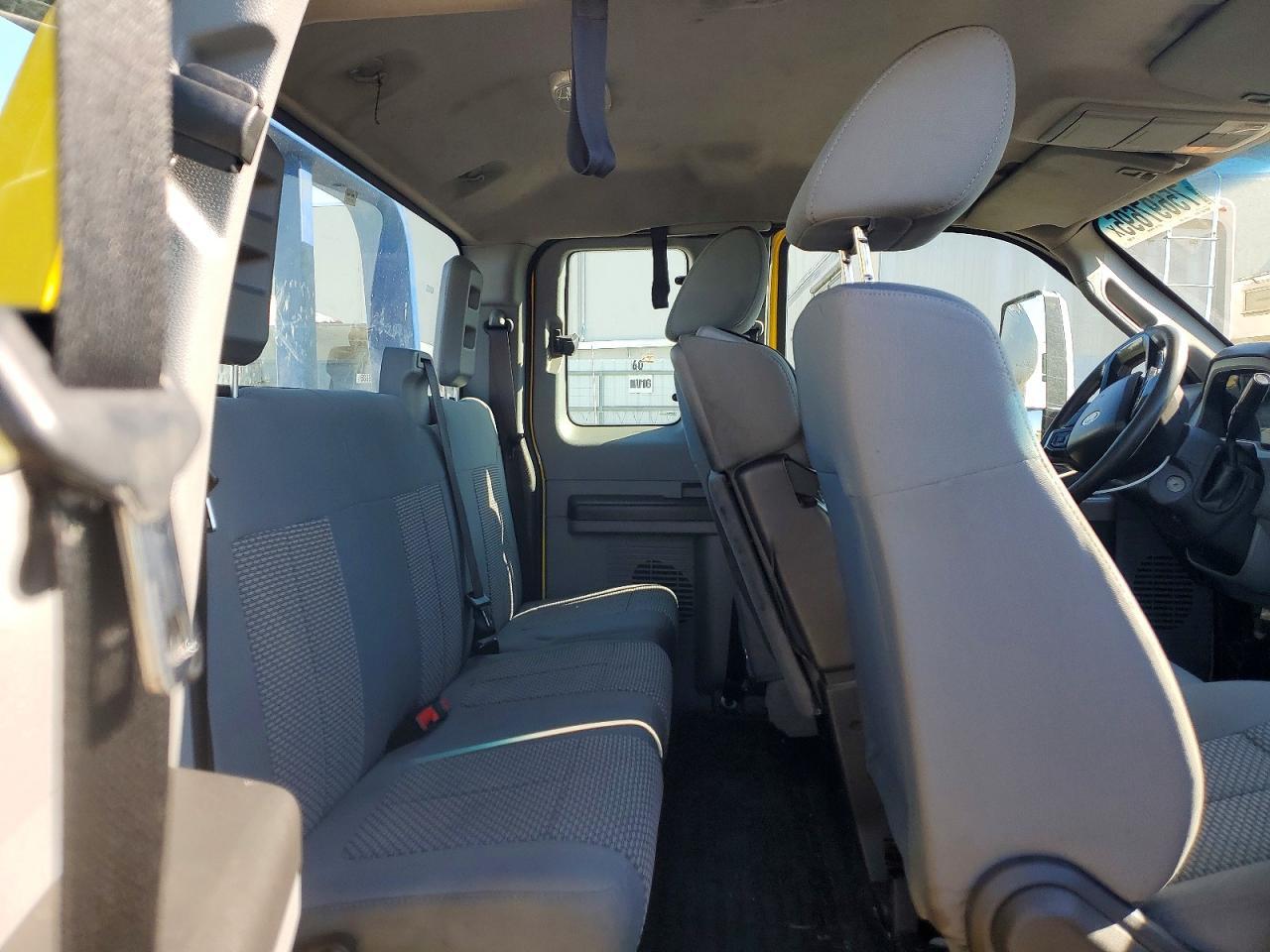 2021 Ford F650 Super Duty Rollback Truck