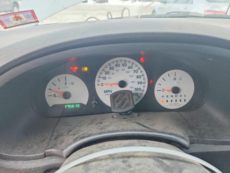 2005 Chrysler Town & Country