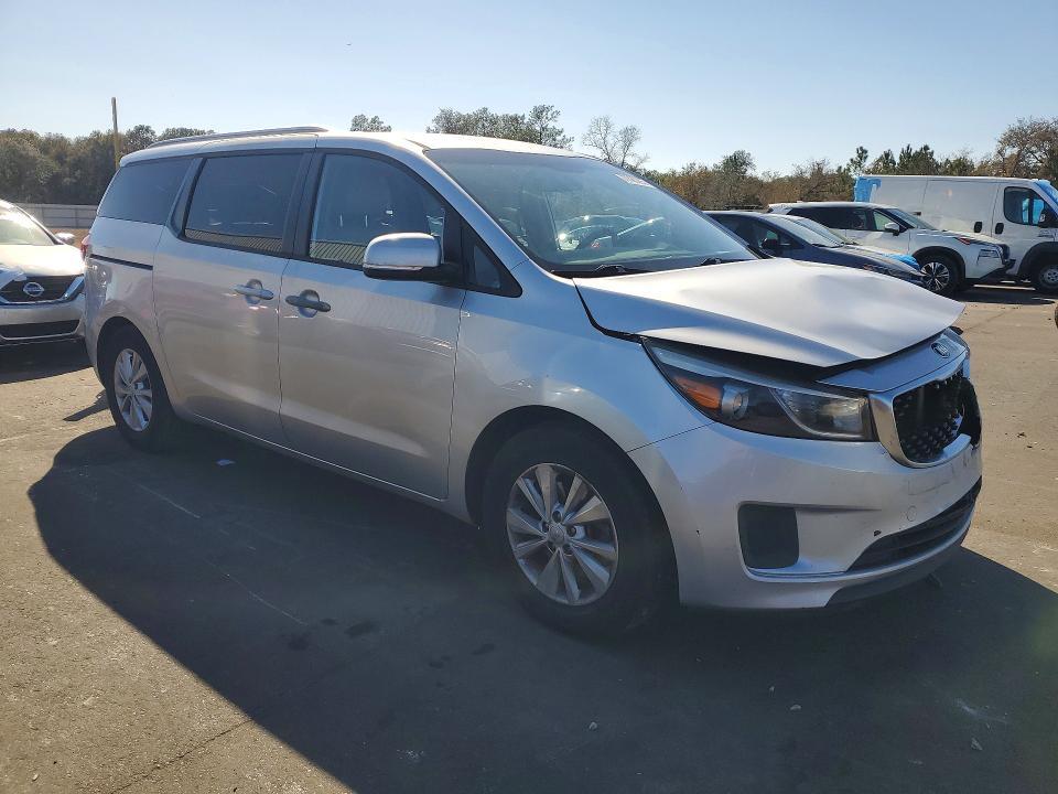 2016 KIA Sedona lx