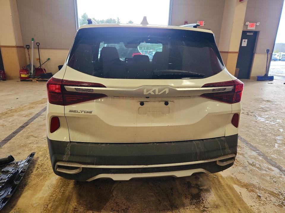 2022 KIA Seltos ex