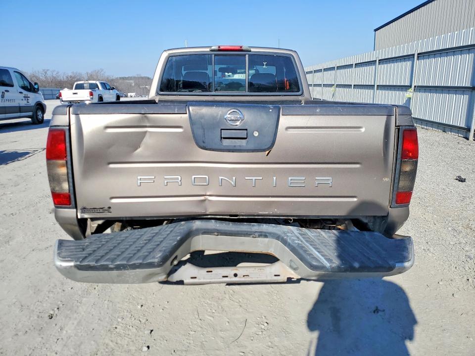 2004 Nissan Frontier King cab xe