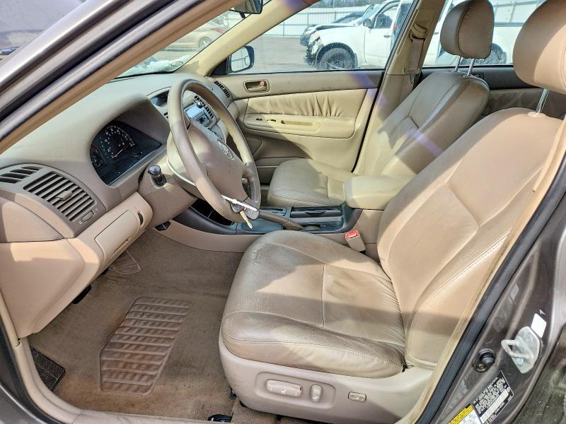 2004 Toyota Camry le