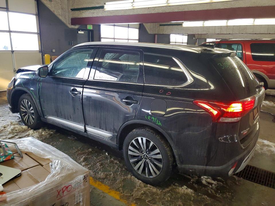 2020 Mitsubishi Outlander se