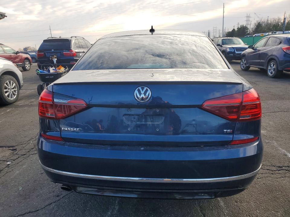 2018 Volkswagen Passat s