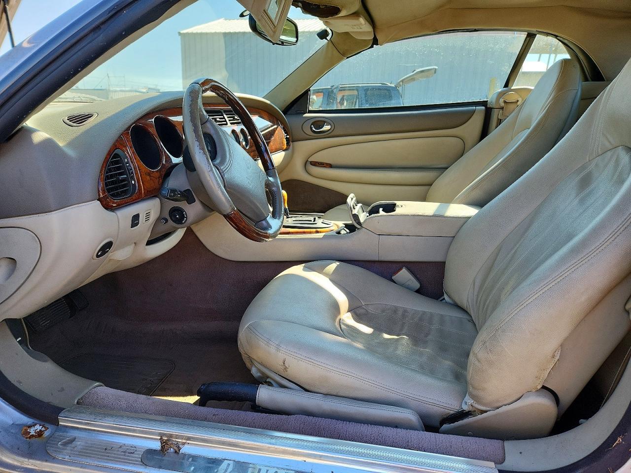 2000 Jaguar XK8