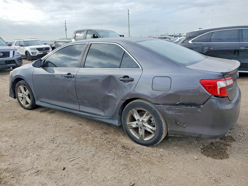 2013 Toyota Camry l
