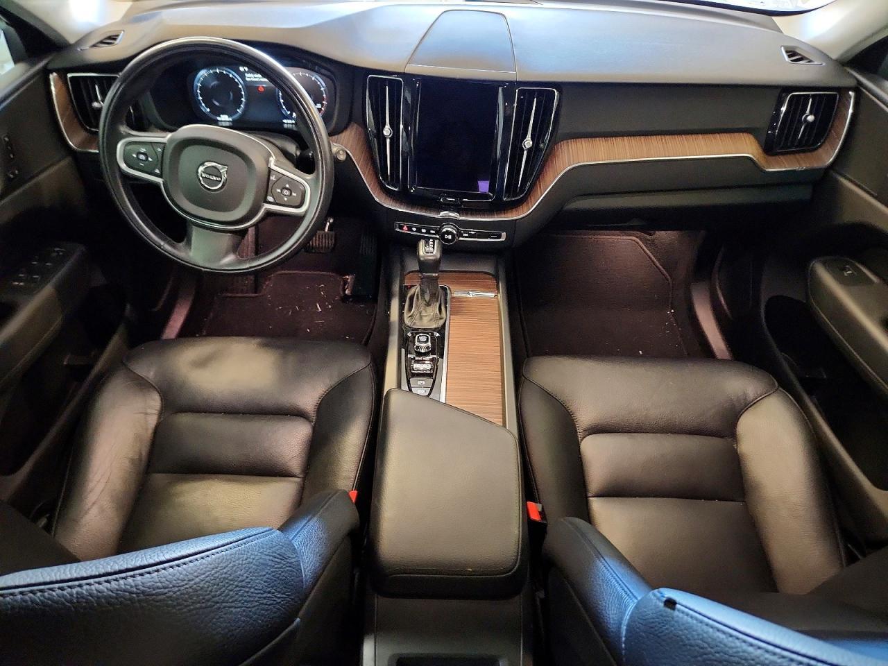 2021 Volvo Xc60 T5 Momentum