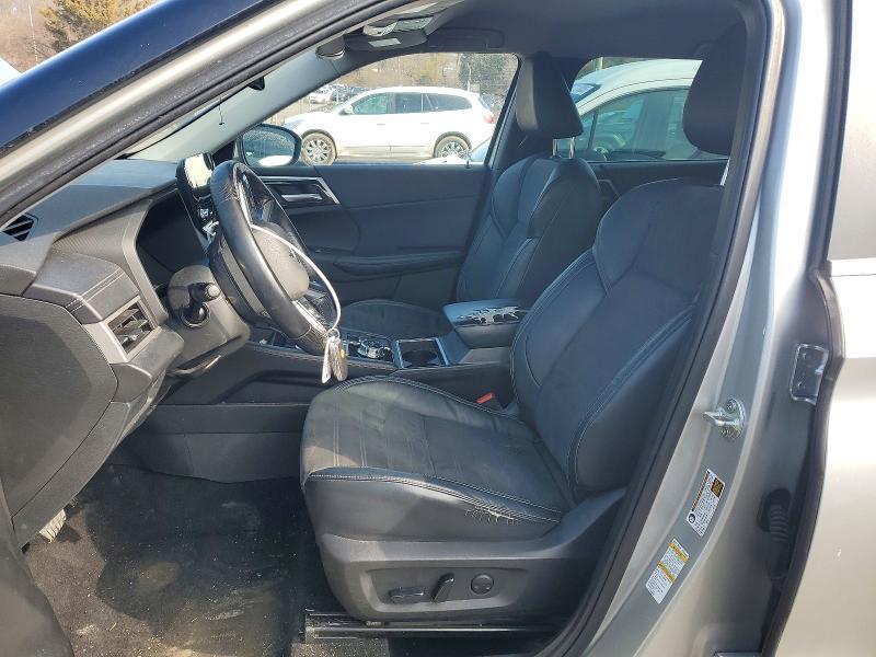 2023 Mitsubishi Outlander se