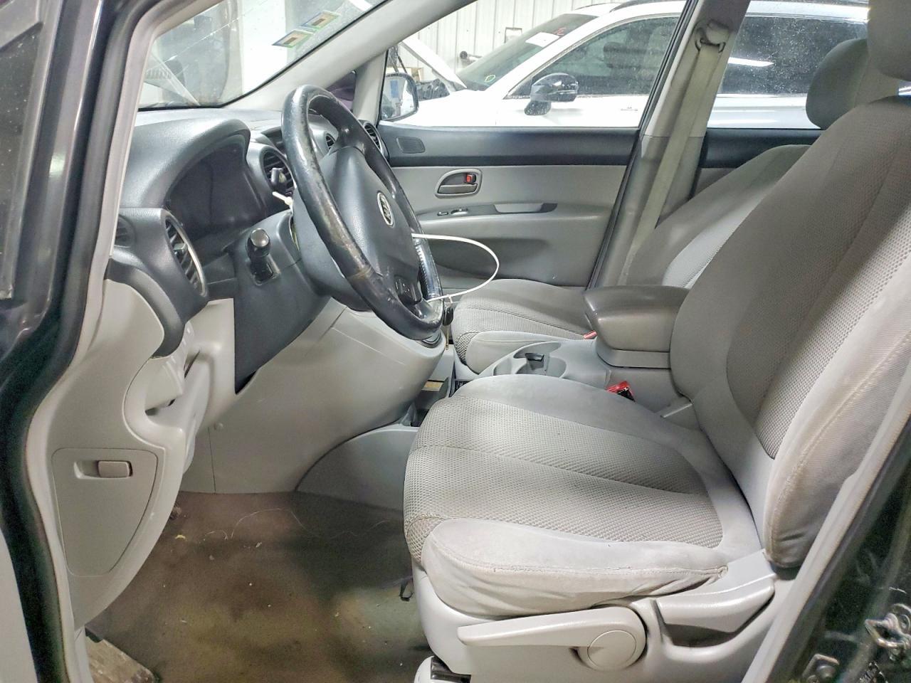2007 KIA Rondo lx