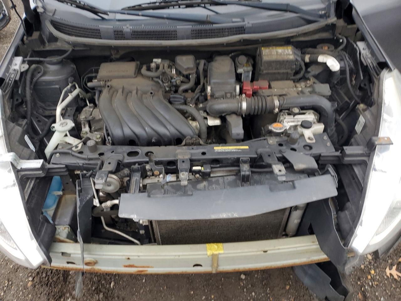 2017 Niss Versa s