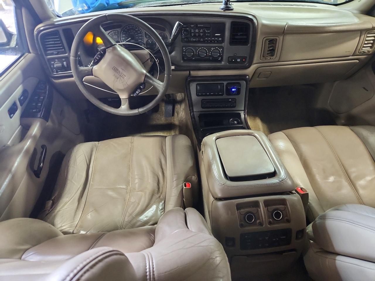 2001 GMC Denali