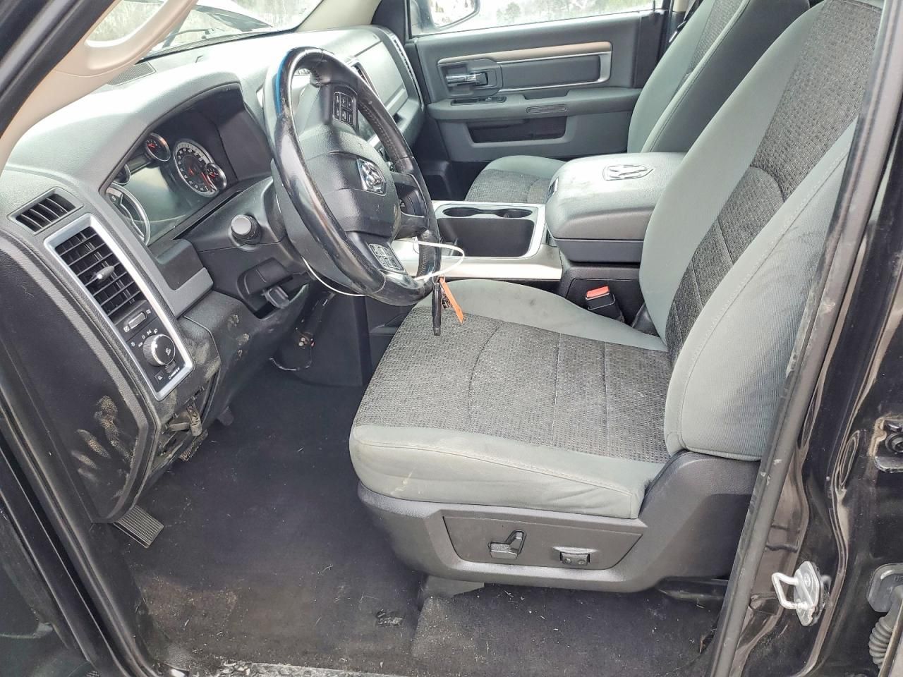 2015 Dodge Ram 1500 slt