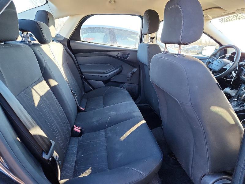 2016 Ford Focus s