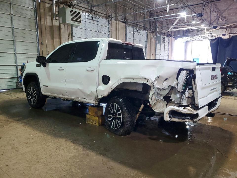 2022 GMC Sierra Limited K1500 AT4