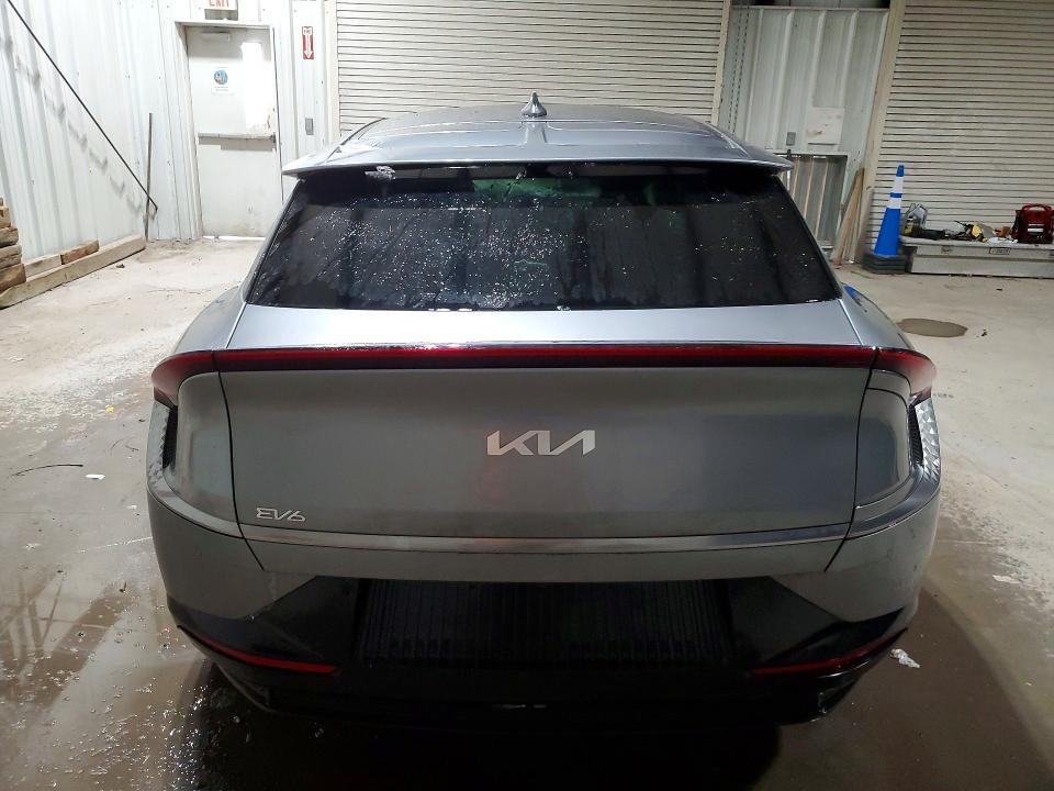 2024 KIA EV6 Light