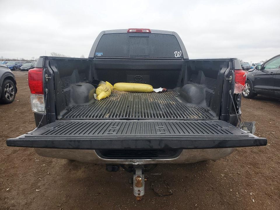 2011 Toyota Tundra Double cab SR5