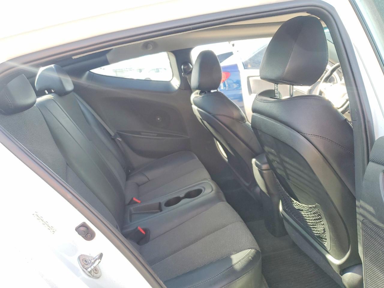 2013 Hyundai Veloster Base