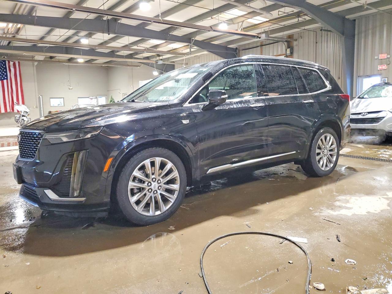 2022 Cadillac XT6 Premium Luxury